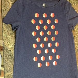 Tommy Hilfiger t shirt